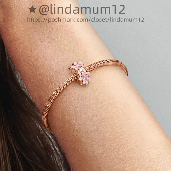 Pandora Pink Daisy Spacer Clip Charm - Picture 5 of 5